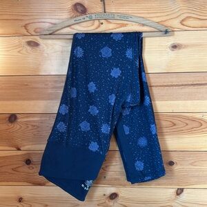 Glyder women’s large yoga leggings blue flower print